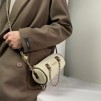 Geantă de umăr crossbody, în formă de pernă, din piele artificială, închidere cu fermoar, căptușeală poliester