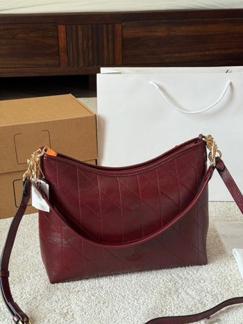 Geantă Tote din PU, model quiltat pătrate, capacitate mare, închidere cu fermoar, buzunar interior cu fermoar