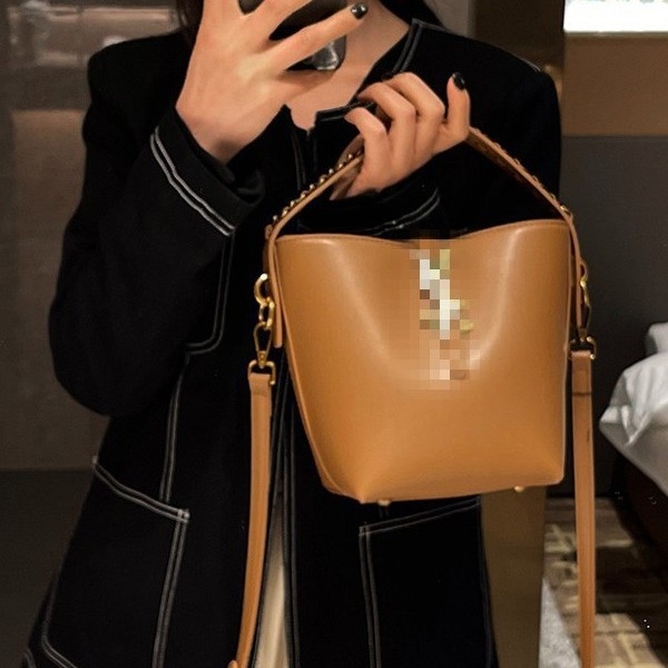 PU anyagú bucket táska, városi minimalist stílus, bélés poliészter-pamut, nyitott nyitás, belső zsebek: rejtett cipzáras zseb, telefon zseb, ID zseb
