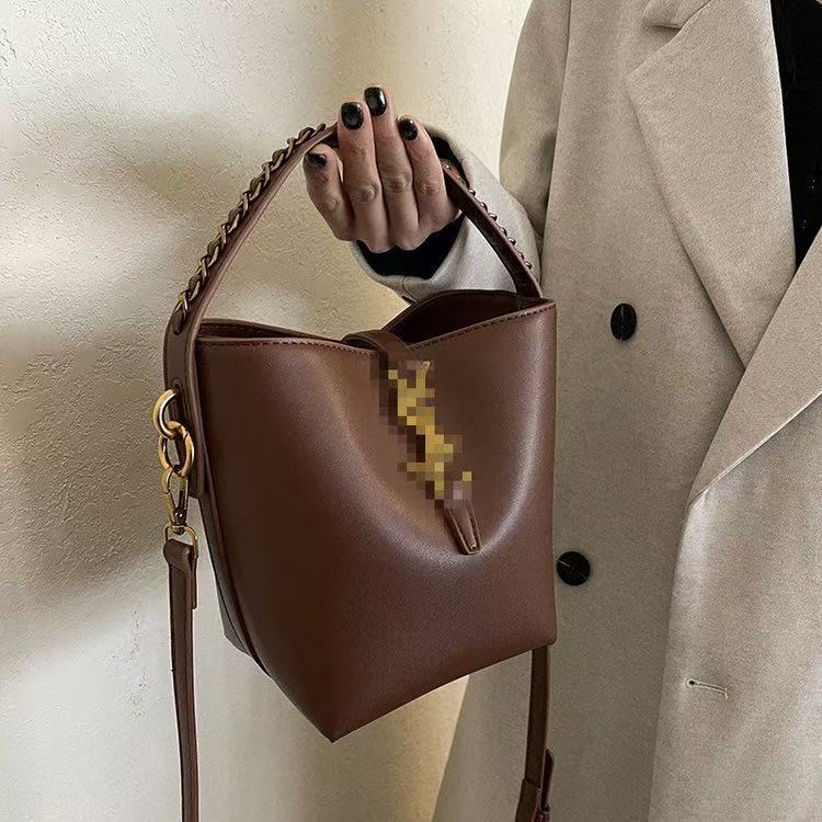 PU anyagú bucket táska, városi minimalist stílus, bélés poliészter-pamut, nyitott nyitás, belső zsebek: rejtett cipzáras zseb, telefon zseb, ID zseb