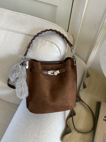 PU okrugla torba za rameni s zatvaračem – jesen 2025