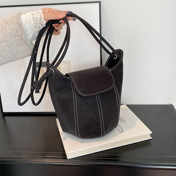 PU torba bucket oblik pumpkin, crossbody, džep na zatvarač, poliester podstava
