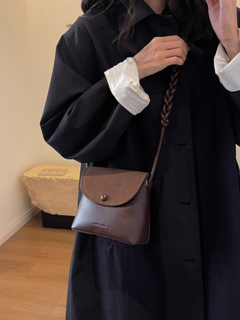 PU bucket torba u uličnoj stili s zatvorenim otvorom i unutarnjom pretinicom