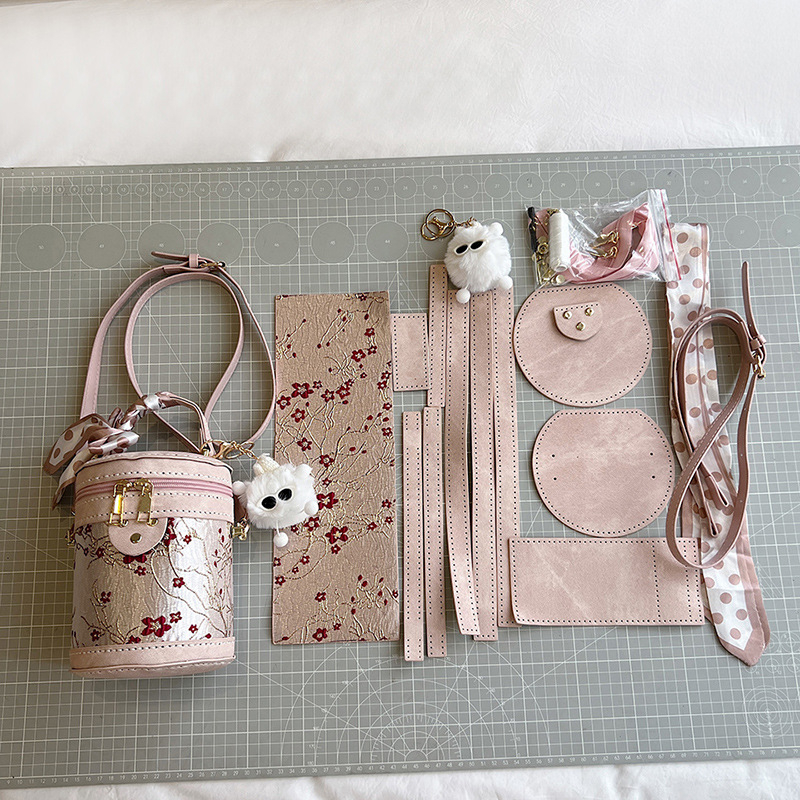 DIY ručno izrađena PU torba, cilindričnog oblika, zatvarač, unutarnja džep za mobitel, bez podstava, jedna naramenica