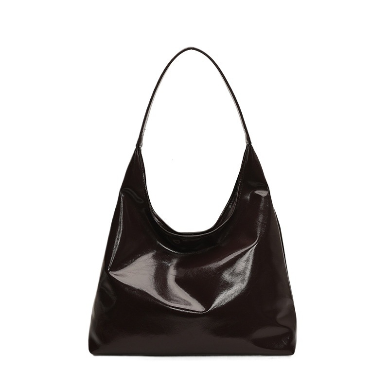 Bucket torba, PU materijal, PU podstava, magnetsko zatvaranje, brend Wing-colored socialite