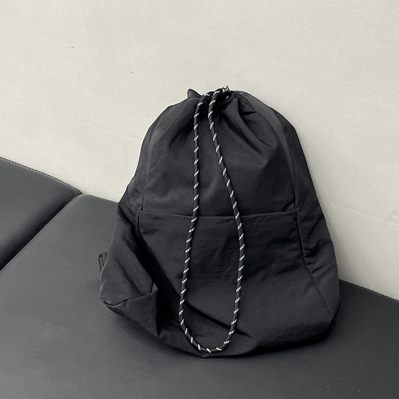 Bucket torba od Oxford platna, gradski stil, zatvaranje špagom, tri naramenice, podstava od poliester-bavlna