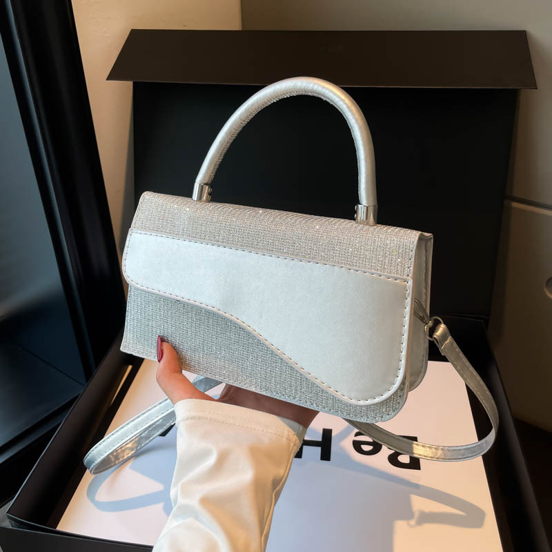 PU kožna crossbody torba, street stil, vodoravni kvadratnog oblika, jesen 2025, magnetska kopča