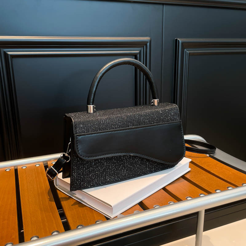 PU kožna crossbody torba, street stil, vodoravni kvadratnog oblika, jesen 2025, magnetska kopča