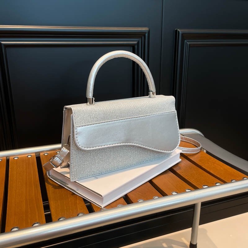 PU kožna crossbody torba, street stil, vodoravni kvadratnog oblika, jesen 2025, magnetska kopča