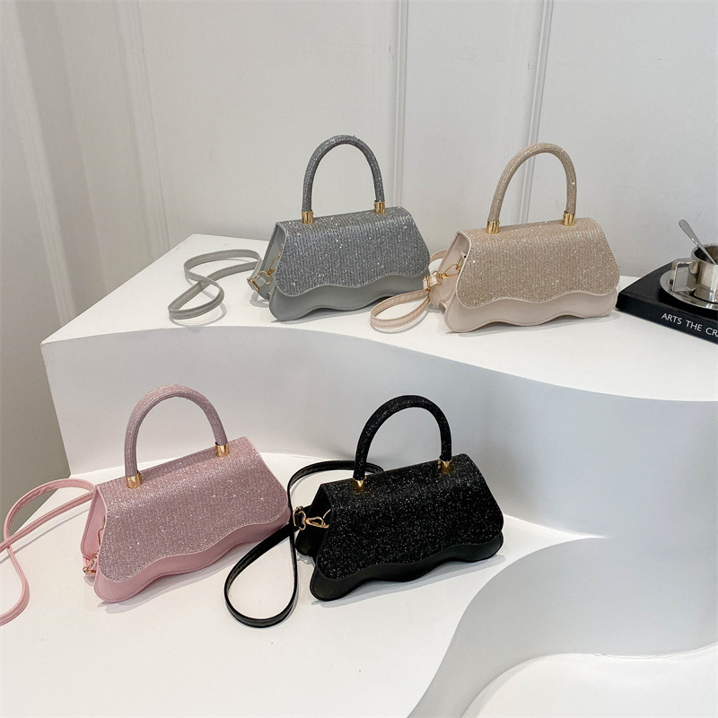 PU ženska kvadratna crossbody torba, urbani stil, s poklopcem zatvaranja i ID džepom