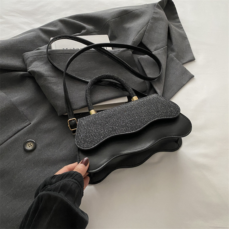 PU ženska kvadratna crossbody torba, urbani stil, s poklopcem zatvaranja i ID džepom