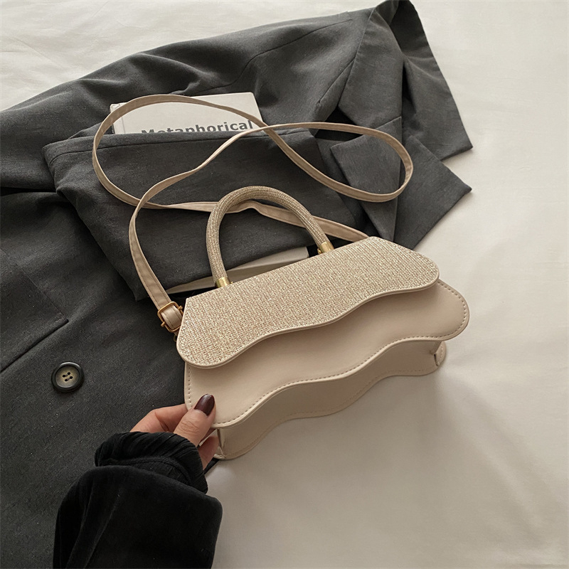PU ženska kvadratna crossbody torba, urbani stil, s poklopcem zatvaranja i ID džepom
