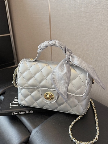 Torba preko ramena s dijamantnim lancem, PU materijal, mala veličina, horizontalni kvadratni oblik, zatvarač, skriveni džep sa zatvaračem