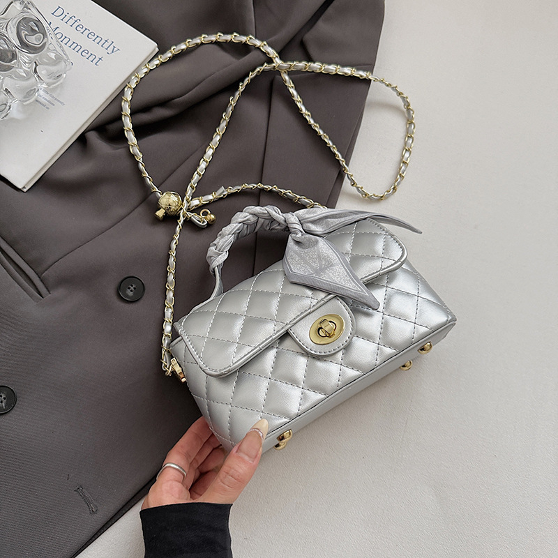 Torba preko ramena s dijamantnim lancem, PU materijal, mala veličina, horizontalni kvadratni oblik, zatvarač, skriveni džep sa zatvaračem