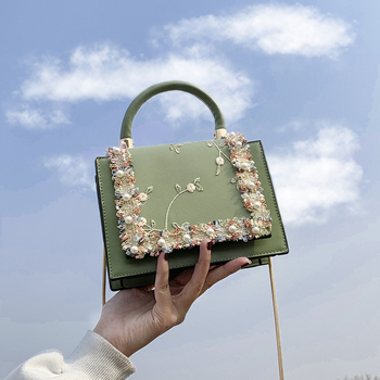 Ženska torba Urban simplicity PU | horizontalni kvadratni oblik | otvaranje poklopca | unutarnja džep za telefon | brend Xintao