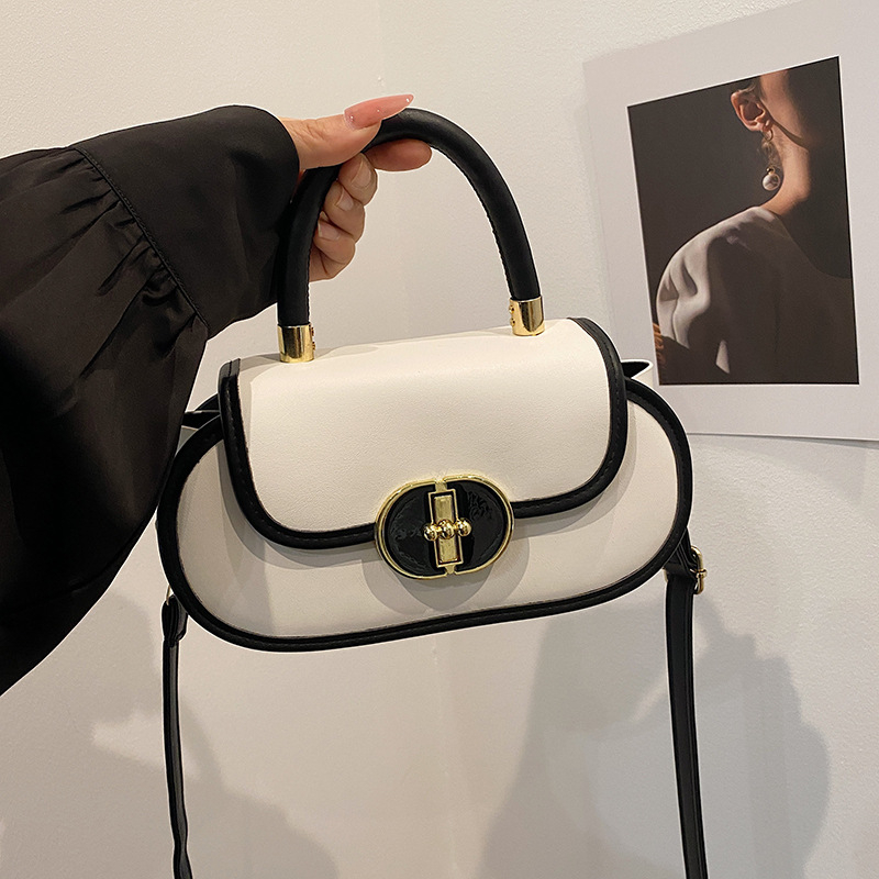 Unisex PU crossbody torba, horizontalni kvadratni oblik, zatvaranje s preklopom, unutarnja pretinica za telefon, ljeto 2025