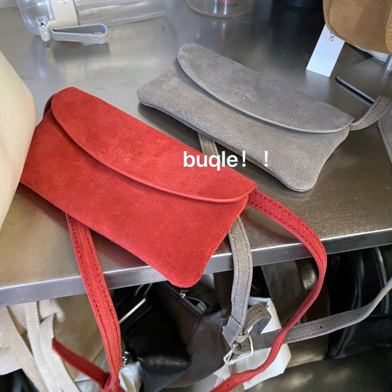 Crossbody torba s retro stilom, PVC materijal, horizontalni kvadratni oblik, magnetsko zatvaranje, unutarnja podstava od pamuka (Jesen 2025)