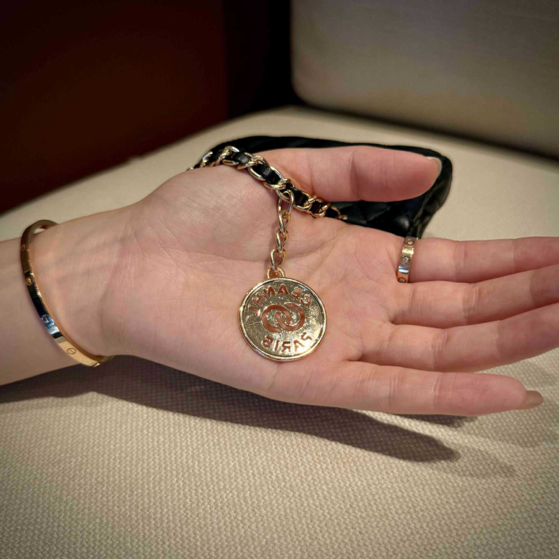 Geantă crossbody cu model capitonat diamant, material PU, formă pătrată orizontală, închidere cu lacăt, curea cu o singură curea