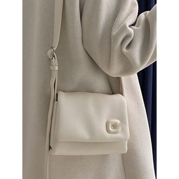 Ženska torbica preko ramena od Cordure, mali kvadratni stil, zatvaranje prekriveno, oblik torbe: druga, proljeće 2018 izdanje