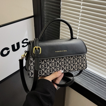 Korejskog stila modna mala kvadratna torbica od PU, vodoravnog kvadratnog oblika, zatvaranje preklopom, podstava od sintetičke kože