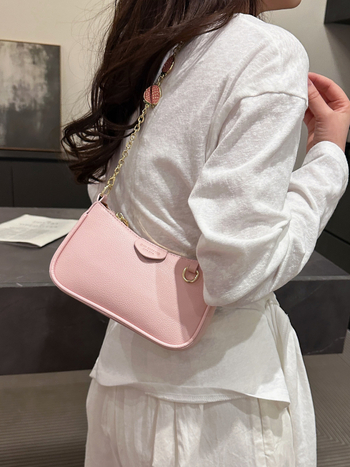 PU crossbody torba s lancem, horizontalni kvadratni oblik, zatvarač, pretinac za mobitel