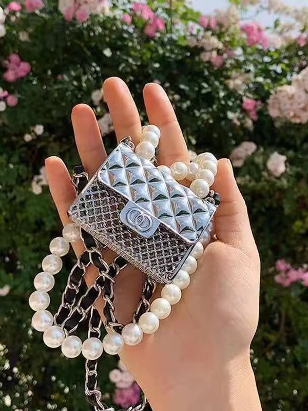 Ženska crossbody torbica od metala s dutim dvostrukim krugom, perle ukrasi, dvostruki lančani remen, vodoravni kvadratni oblik
