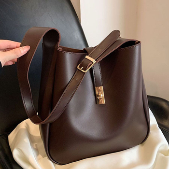 PU dámska tote taška, streetový štýl, magnetické zapínanie, vrecko na zips, polyesterová podšívka