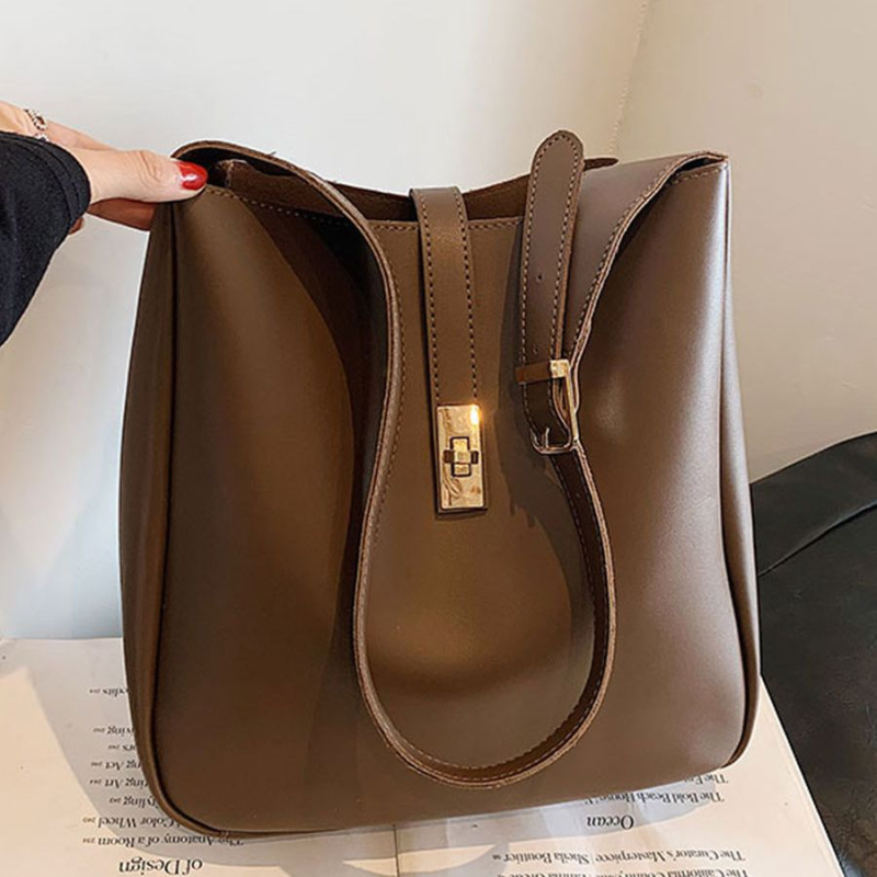 PU dámska tote taška, streetový štýl, magnetické zapínanie, vrecko na zips, polyesterová podšívka