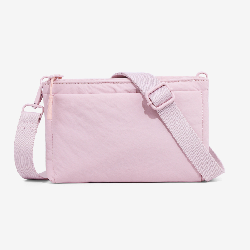 Nylon Crossbody torba, vodoravno kvadratnog oblika, zatvarač, unutarnja džep za telefon, jesen 2025 izdanje
