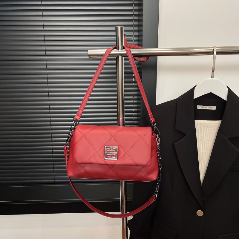 Torba za ramena s dijamantnim prešivanjem, PU materijal, zatvaranje s kapom, unutarnja zip kapsa, jednoručni remen, Zima 2025