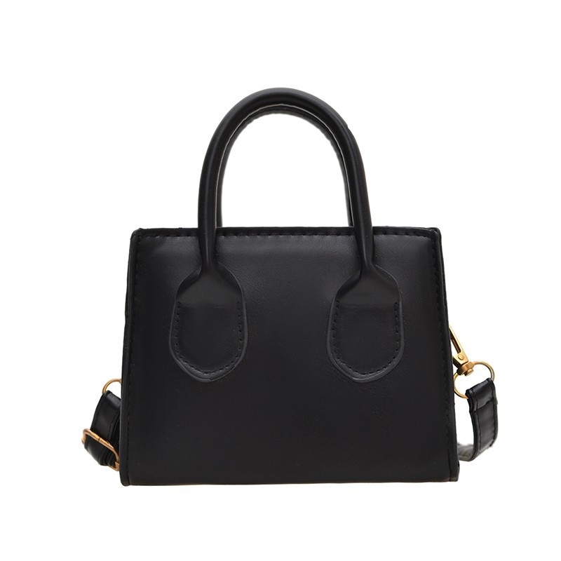 Crossbody kvadratna torbica od PU, podstava od sintetičke kože, zatvaranje šnuralom, vodoravni oblik, unutarnja džep na zip