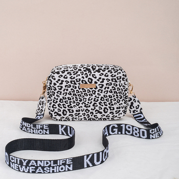 Ženska torbica leopard uzorak PU materijala, crossbody torba, horizontalni kvadratni oblik, zatvarač, proljeće 2025