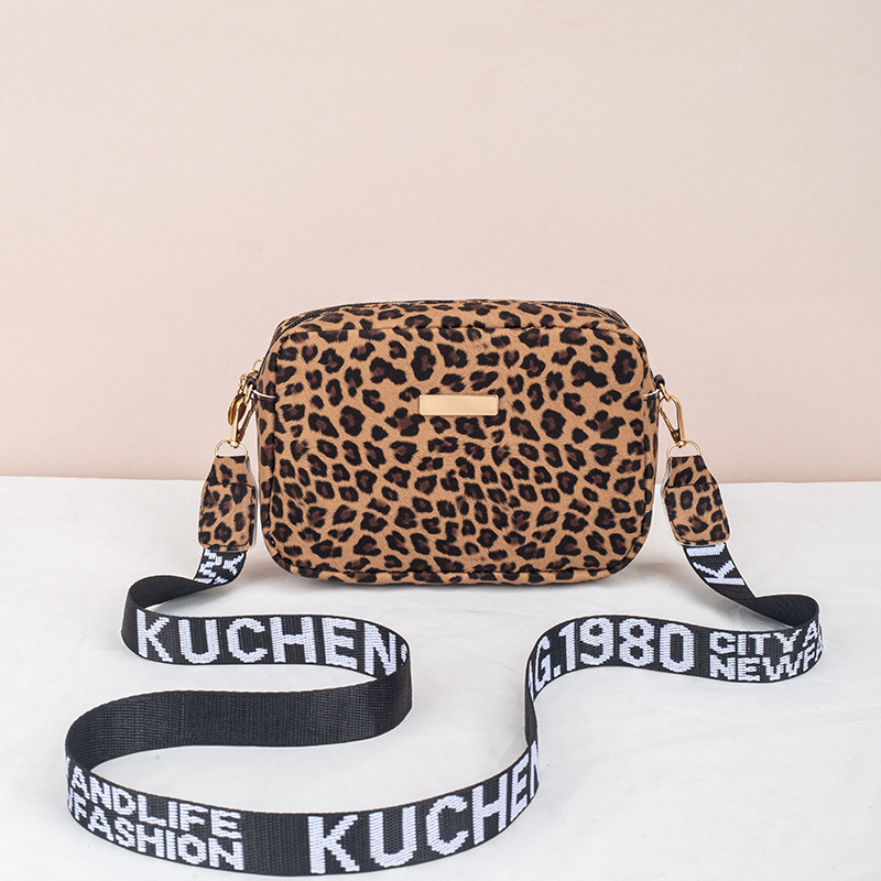 Ženska torbica leopard uzorak PU materijala, crossbody torba, horizontalni kvadratni oblik, zatvarač, proljeće 2025
