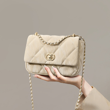 Caroldian Diamantový Reťazový Kabelka - Horizontálna Štvorcová Taška na Pás/ cez Rameno, Zips, Vnútorná Textilná Podšívka, Vonkajšie 3D Vrecko, Jeden Popruh