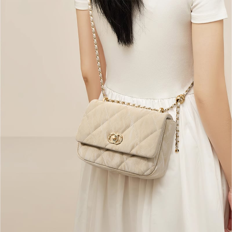 Caroldian Diamantový Reťazový Kabelka - Horizontálna Štvorcová Taška na Pás/ cez Rameno, Zips, Vnútorná Textilná Podšívka, Vonkajšie 3D Vrecko, Jeden Popruh