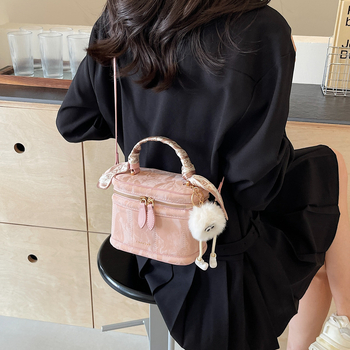 PU kožna bucket crossbody torba, horizontalni kvadratni oblik, zatvarač, pretinac za mobitel, poliester podstava od poliestera