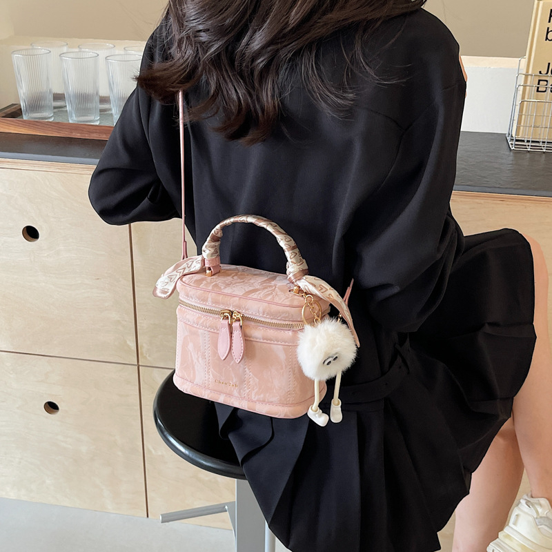 PU kožna bucket crossbody torba, horizontalni kvadratni oblik, zatvarač, pretinac za mobitel, poliester podstava od poliestera