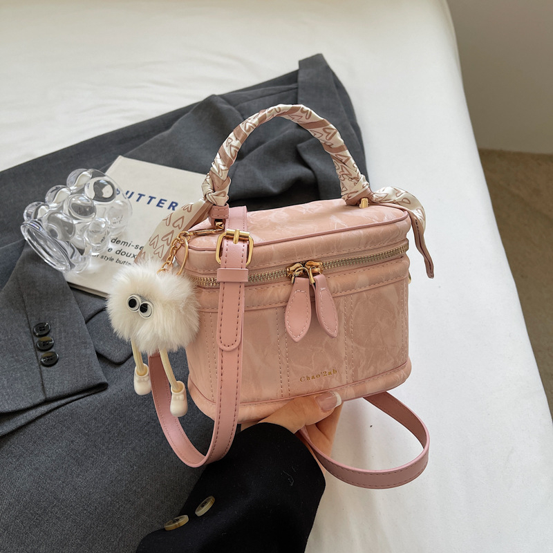 PU kožna bucket crossbody torba, horizontalni kvadratni oblik, zatvarač, pretinac za mobitel, poliester podstava od poliestera