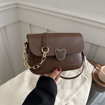 PU ženska mala kvadratna torbica s poklopcem, zaključavanje, unutarnji džep sa zipom (Materijal: PU; Oblik: horizontalni kvadrat; Zaključavanje: brava; Unutarnji džep: zip)