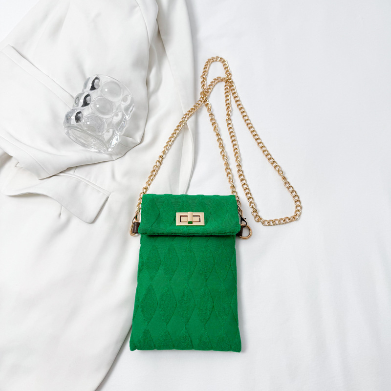 Geantă de damă cu model diamant, curea în lanț retro, finisaj velur, geantă pătrată în stil urban minimalist, formă vertical dreptunghiulară, închidere cu cataramă, căptușeală poliester, curea unică, corp moale, sezon iarnă 2025