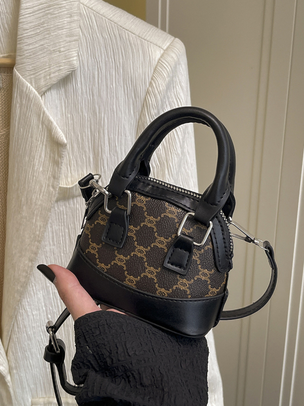 Crossbody torba s urbanim stilom, PU materijal, oblik školjke, zatvaranje na zip, poliester podstava