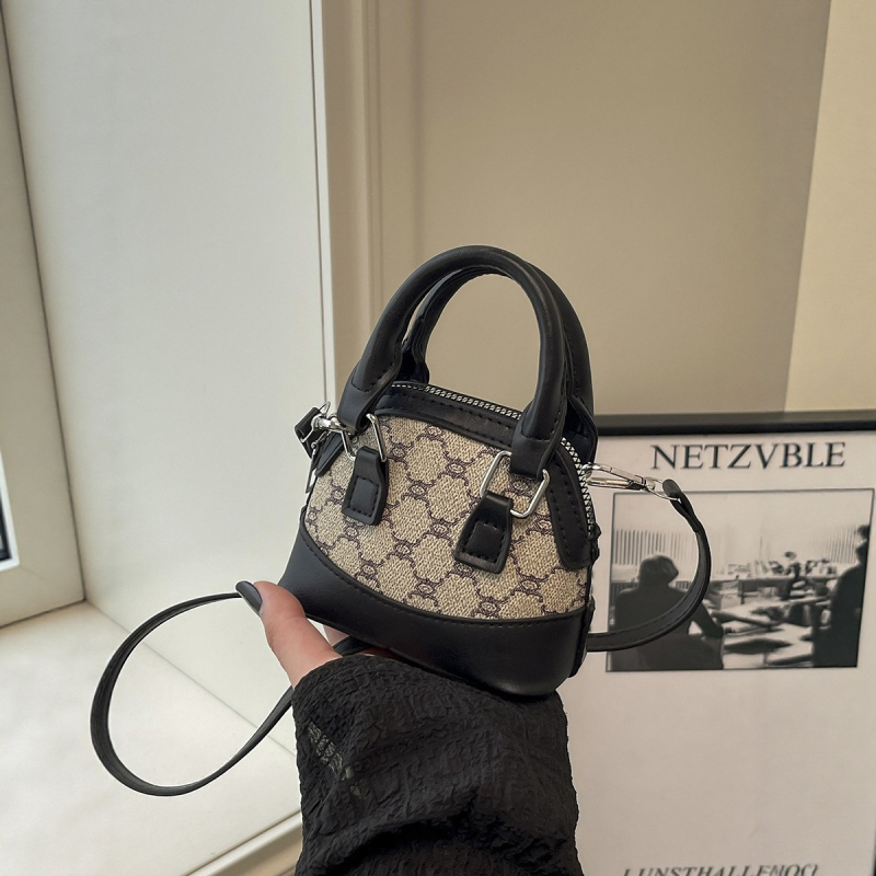 Crossbody torba s urbanim stilom, PU materijal, oblik školjke, zatvaranje na zip, poliester podstava