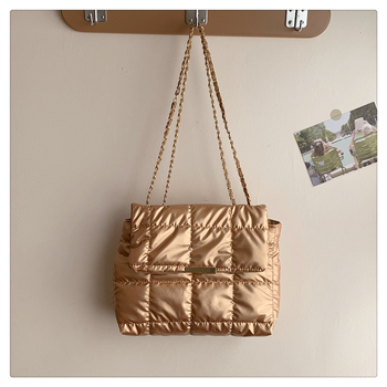 Crossbody torba — horizontalni kvadratni oblik, Oxford materijal, zatvarač s poklopcem, džep za telefon, poliester podstava, dvostruke naramenice