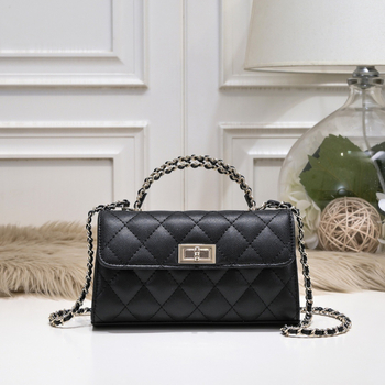 Crossbody taška, mestský jednoduchý štýl, hovädzia koža prvotriednej triedy, horizontálny štvorec tvar, zapínanie s klapkou, podšívka z syntetickej kože, vrecko na telefón