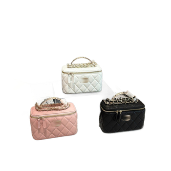 Box taška z ovčej kože s guľatou rúčkou a rhombovou retiazkou, štvorcový dizajn (Materiál: ovčia koža; Štýl: box taška; Tvar: štvorcová; Zapínanie: zips; Vnútorná priehradka: vrecko na telefón)