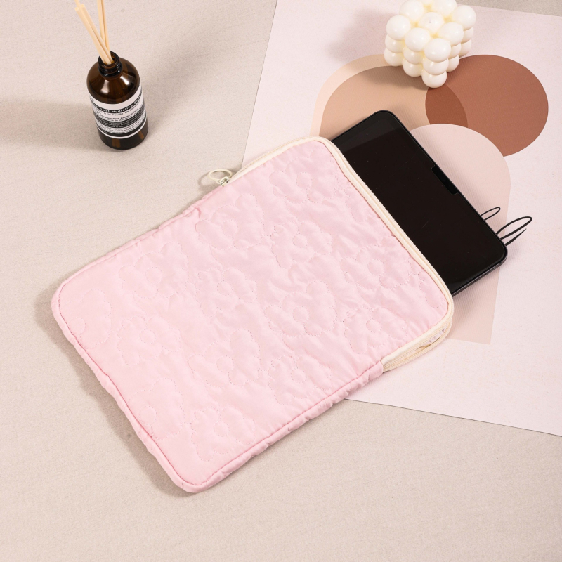 Lychee tablet táska, légáteresztő és ütésálló, virágos mintázat, poliészter bélés, tél 2025