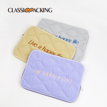 Pielāgota iekšējā soma planšetdatoram aizsardzības vāciņam – elpojoša, ūdensnecaurlaidīga, nodilumizturīga; materiāls pielāgojams; zīmols classicpacking; licencēta privātā zīmolu etiķete