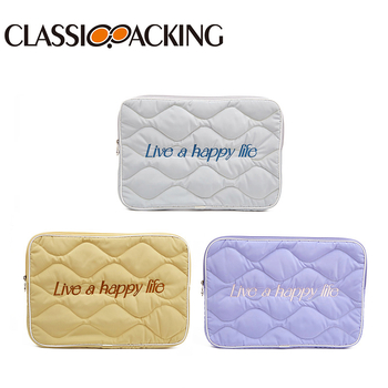 Pielāgota iekšējā soma planšetdatoram aizsardzības vāciņam – elpojoša, ūdensnecaurlaidīga, nodilumizturīga; materiāls pielāgojams; zīmols classicpacking; licencēta privātā zīmolu etiķete