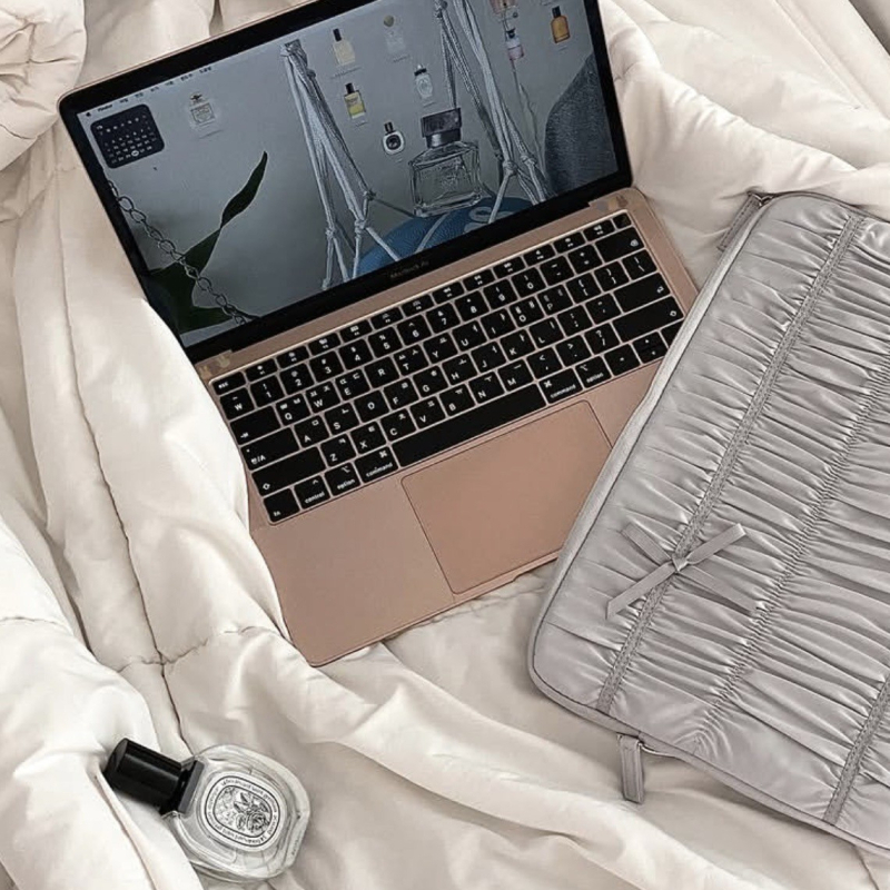 Geantă PU cu broderie și pliuri, funda, pentru iPad și laptop, căptușită poliester-bumbac, model feminin, lansare primăvară 2025