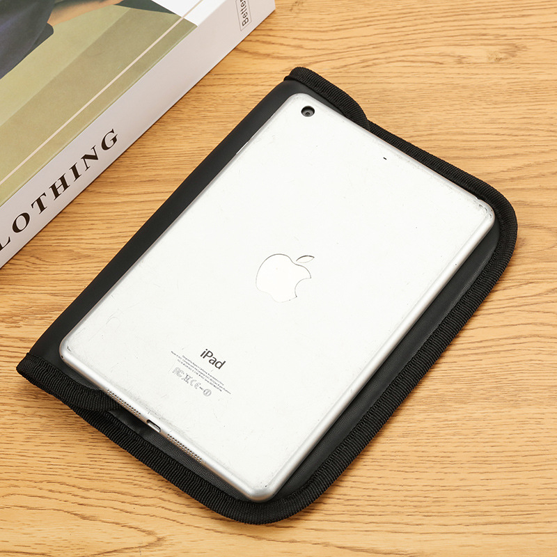 RF apsaugos dėklas planšetėms ir telefonams, anti-radiacija, daugiafunkcinis, anti-lokavimo ir anti-vagystės funkcijos; IPMN-12 modelis, PU oda, Velcro užsegimas, matinė apdaila, vidinis užtrauktuku kišenė.